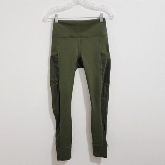 Fabletics Activewear Anywhere High Waisted Moto 7/8 Leggings Green Size Small - Picture 1 of 10